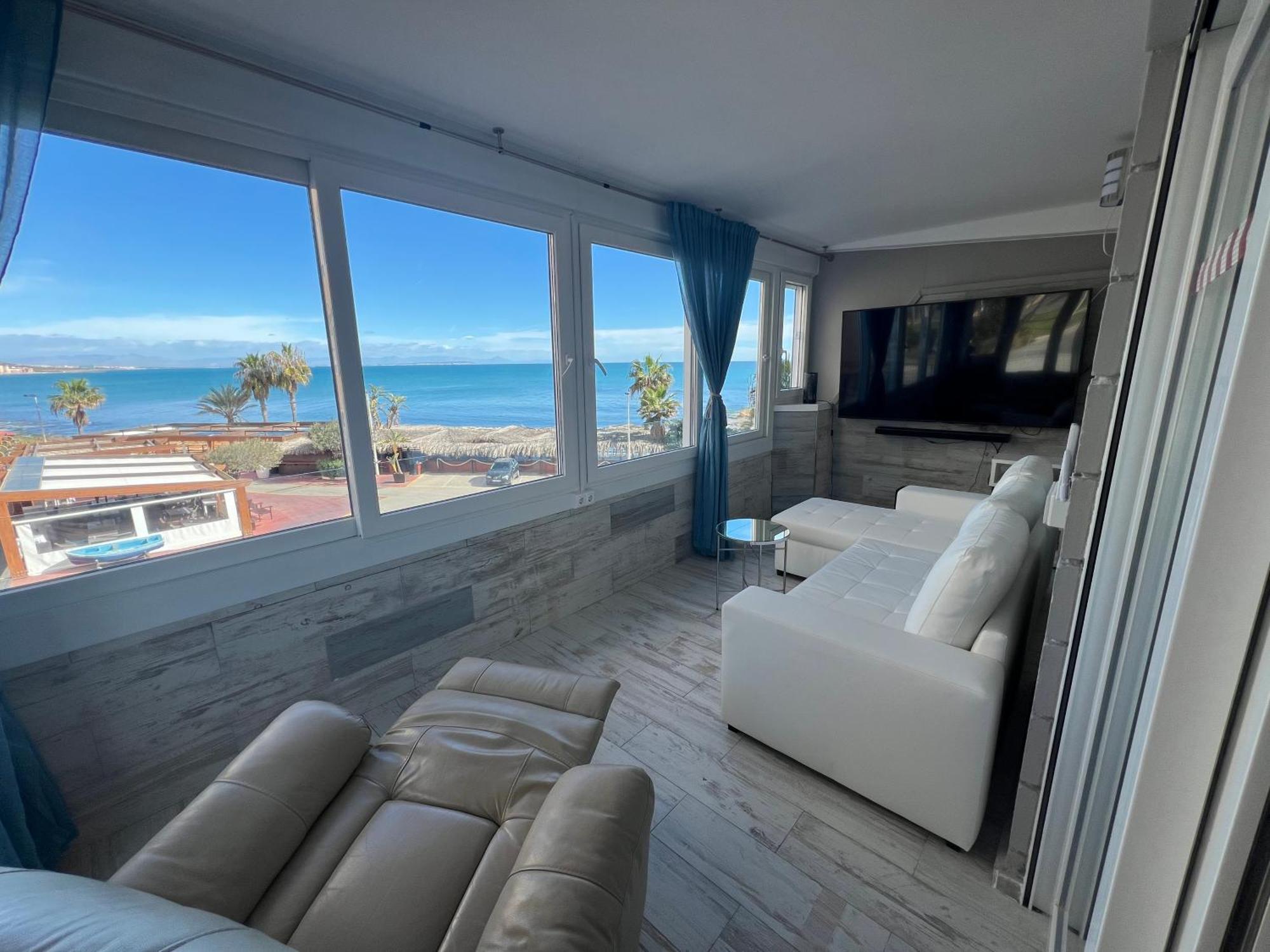 La Mata Apartment On The First Line Of The Sea 托雷维耶哈 外观 照片