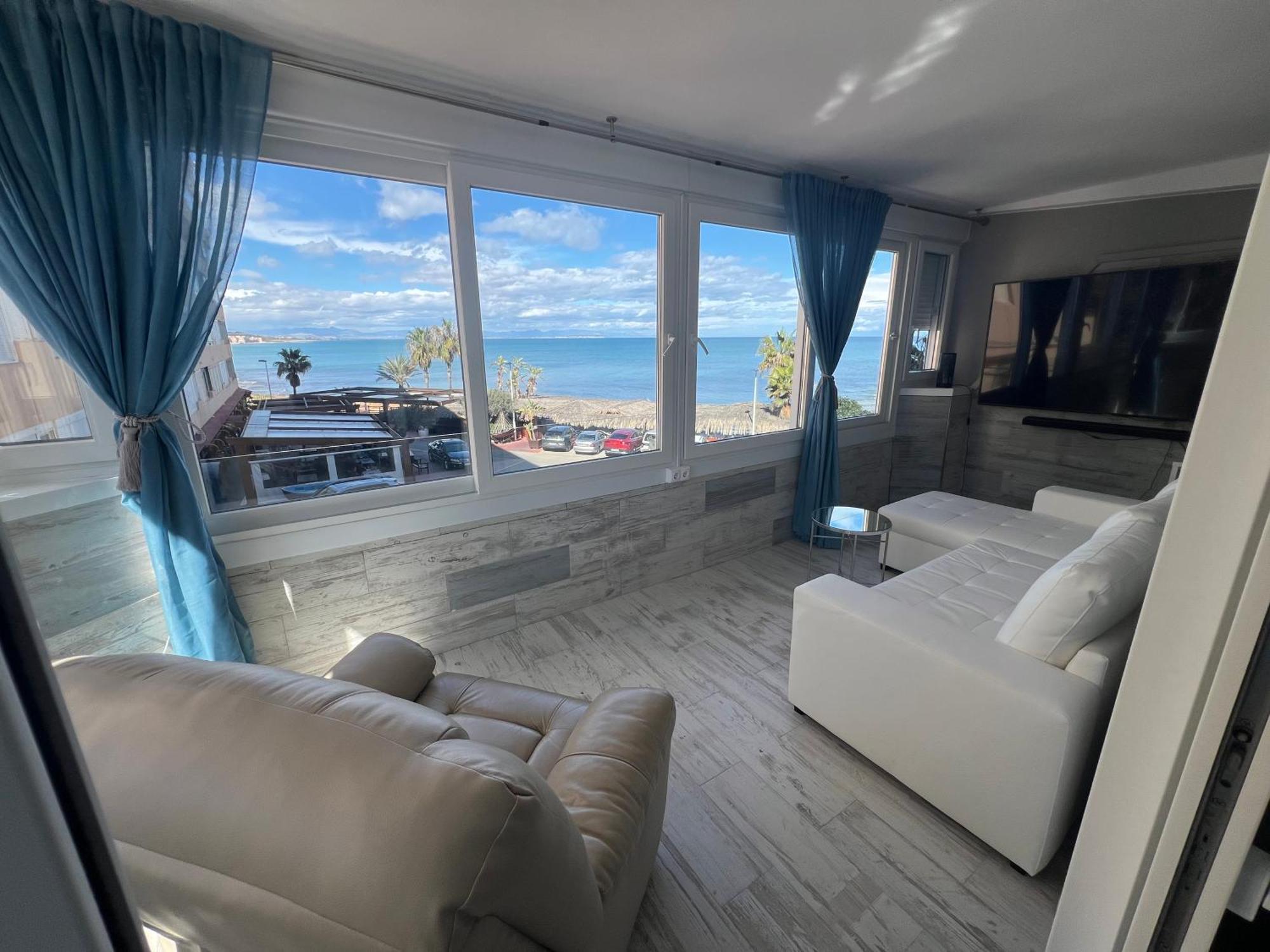 La Mata Apartment On The First Line Of The Sea 托雷维耶哈 外观 照片